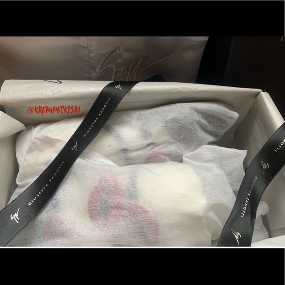 💋giuseppe zanotti NIB triple straps of kisses💋 - Picture 8 of 11